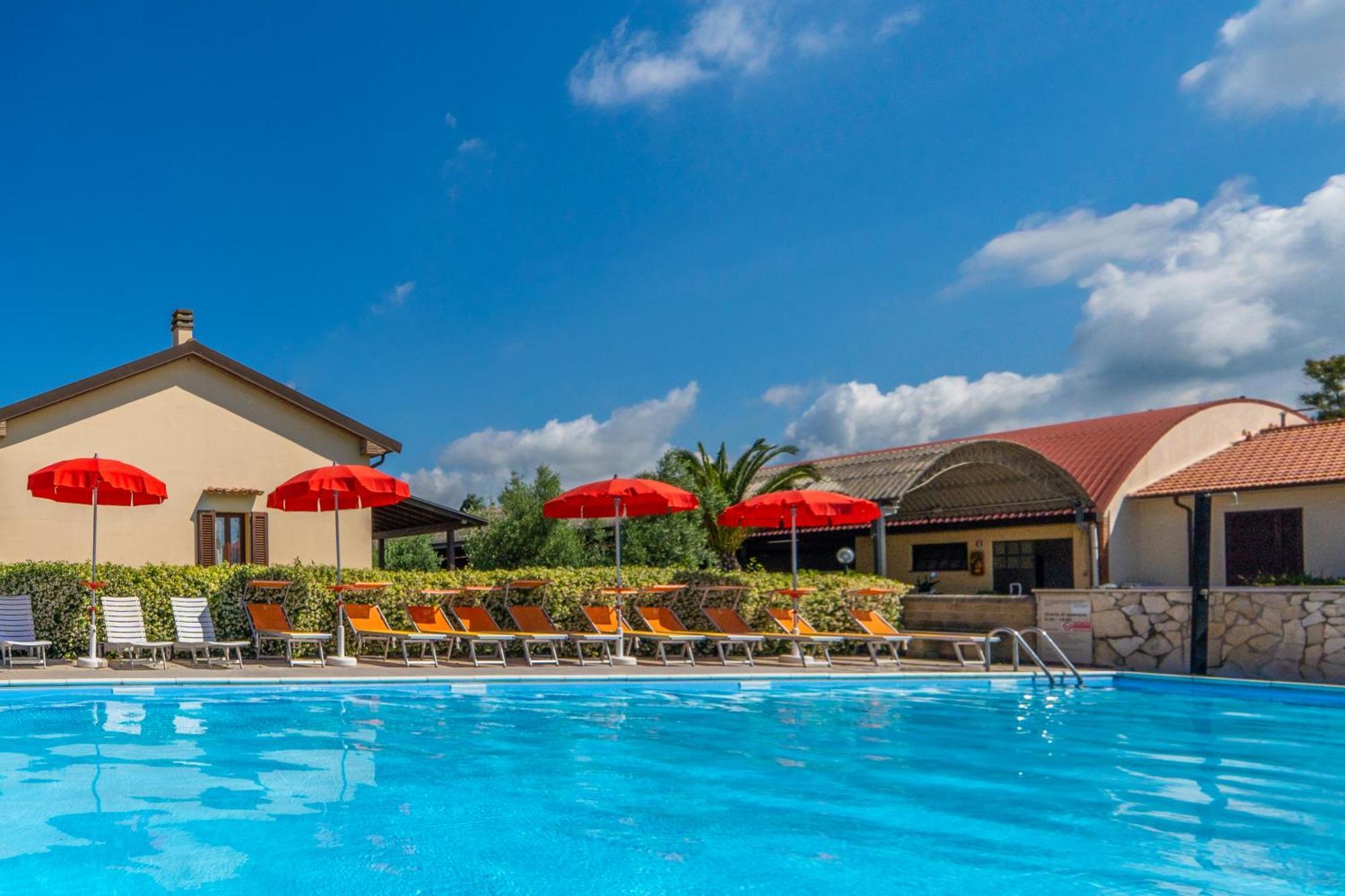 Agriturismo Il Tripesce ヴァダ エクステリア 写真